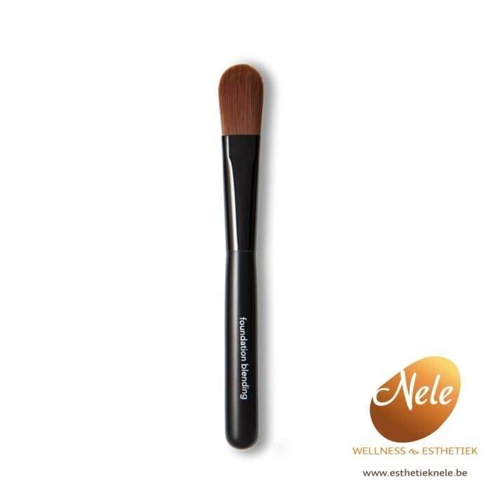 Mineralogie Minerale Make-up Foundation Blending Brush Wellness Esthetiek Nele